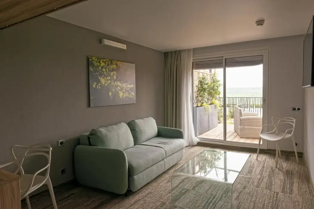 Le Panoramic 6