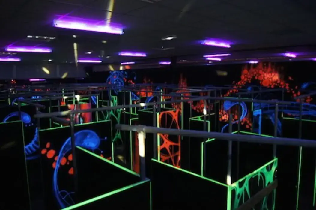 Laser Quest 4