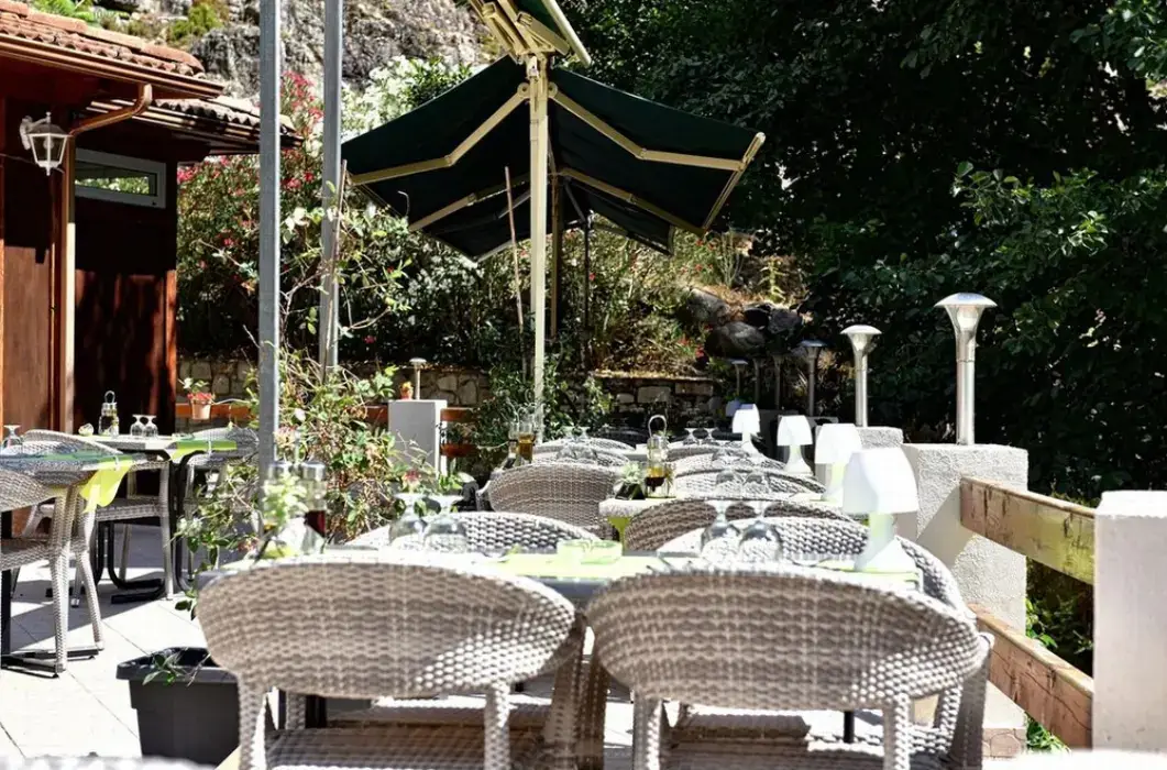 Hôtel Les Jardins de la Glaciere 7