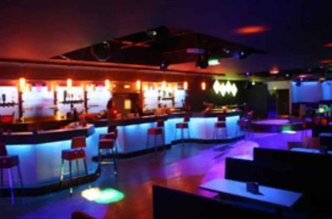 B-Floor 3