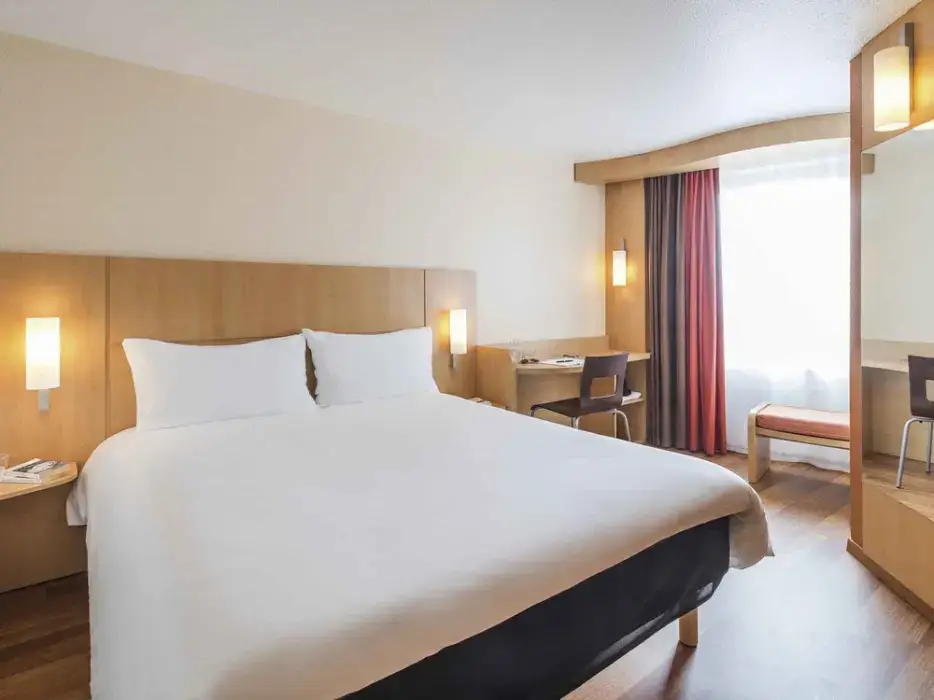 Ibis Nantes Centre Tour Bretagne 4