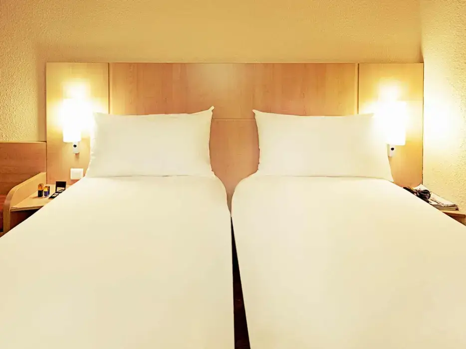 Ibis Maubeuge 4