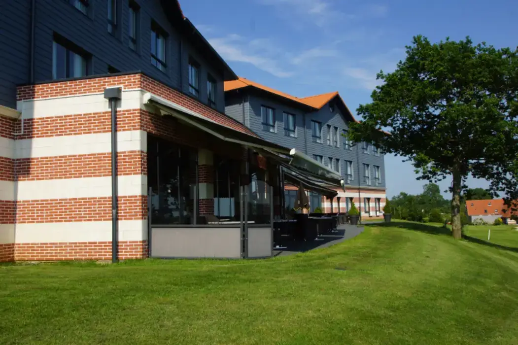 Hôtel du Golf & Najeti 2