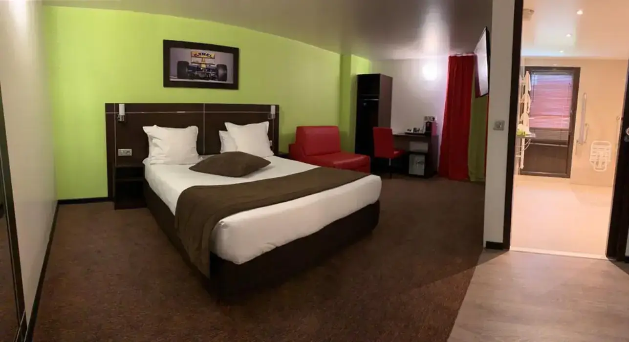Enzo Hotels Brétigny-sur-Orge 7