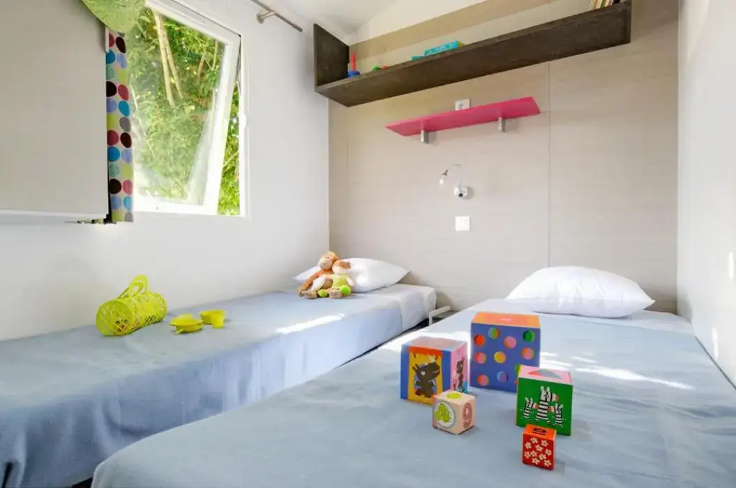 Camping Emeraude 5