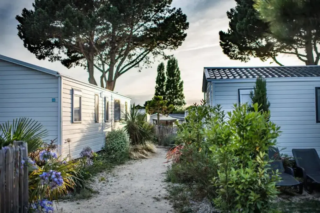 Camping Emeraude 8