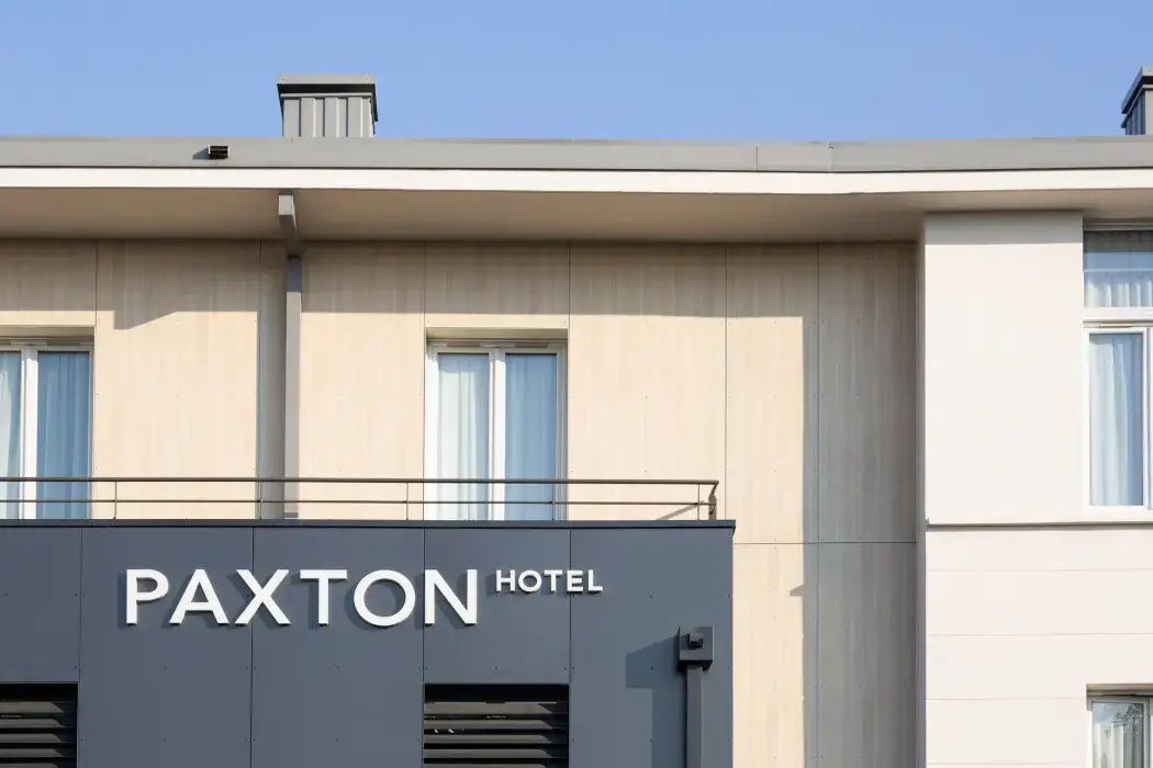 Paxton Paris MLV 2