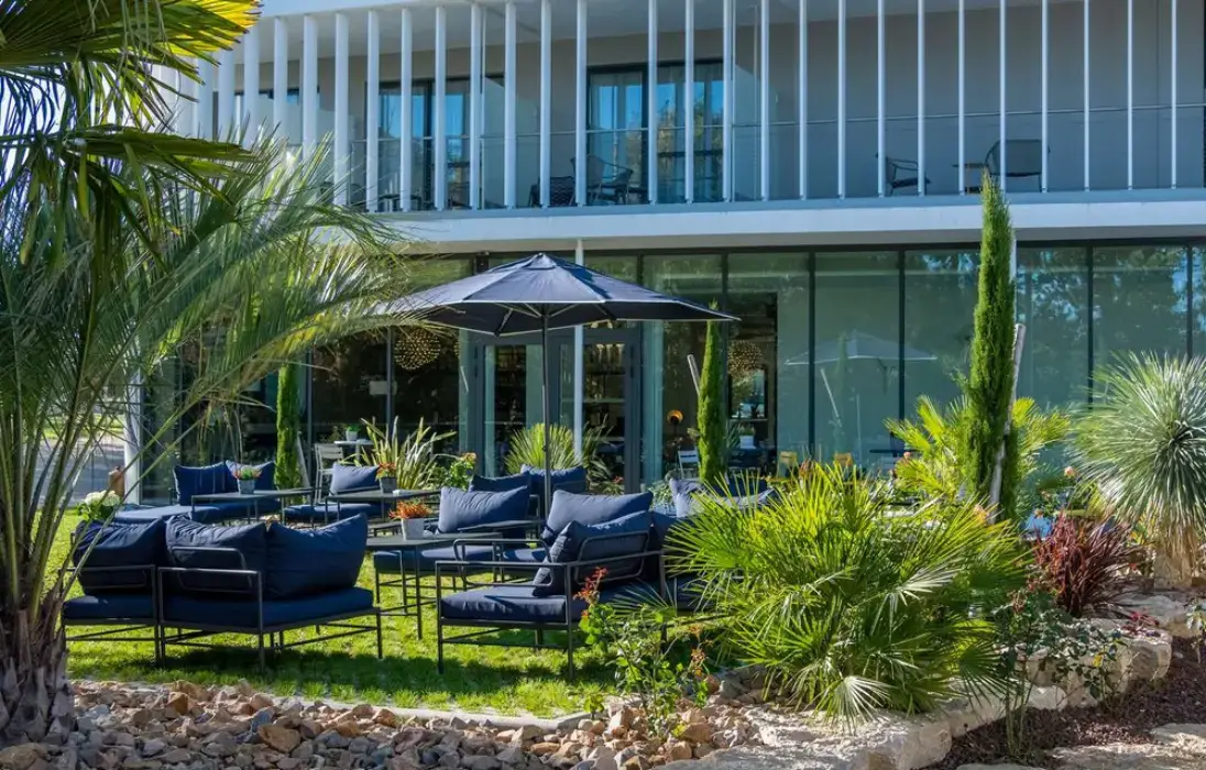 Golden Tulip Lyon Ouest Techlid 11