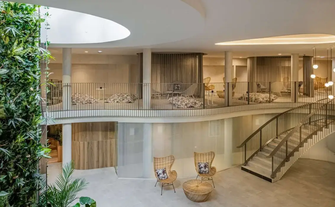 Golden Tulip Lyon Ouest Techlid 18