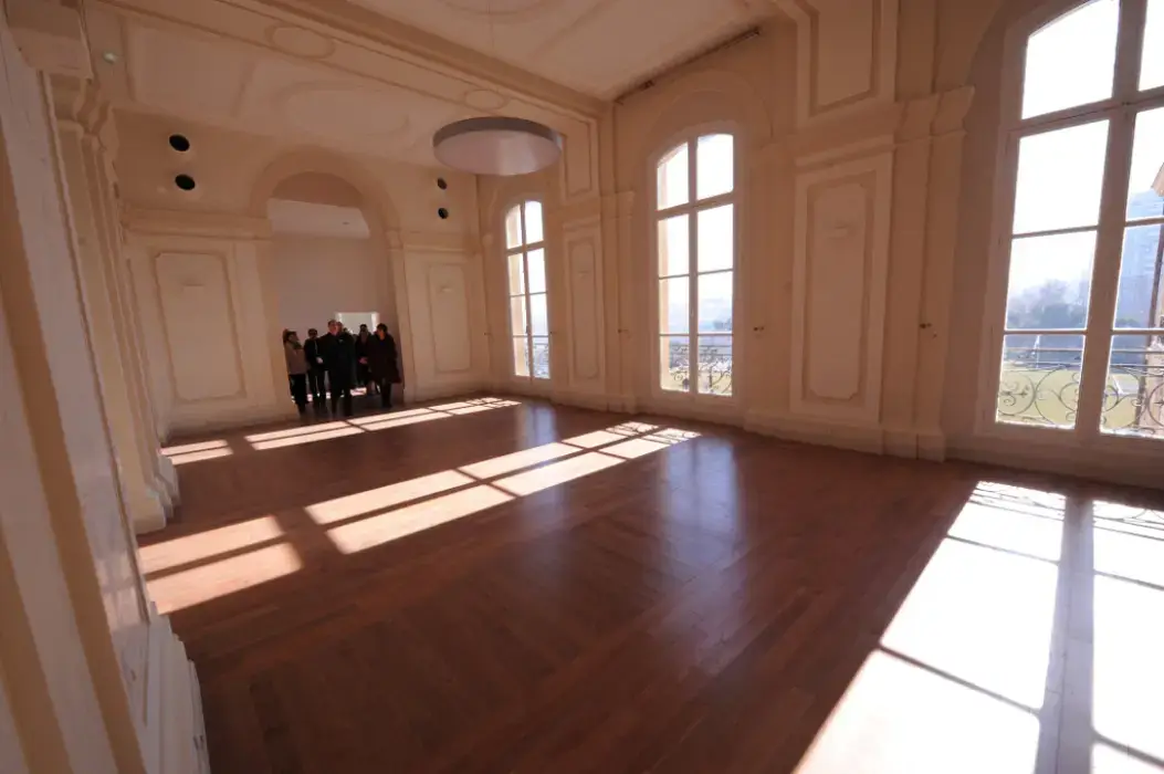 Palais du Pharo 8