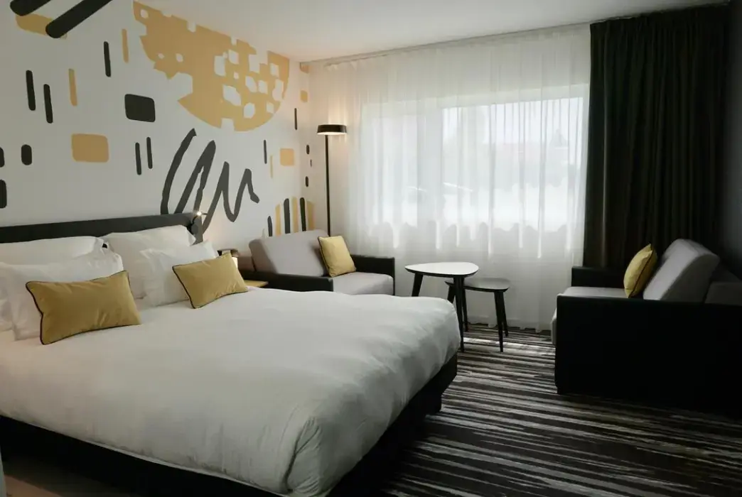 Golden Tulip Roissy Saint-Witz 2