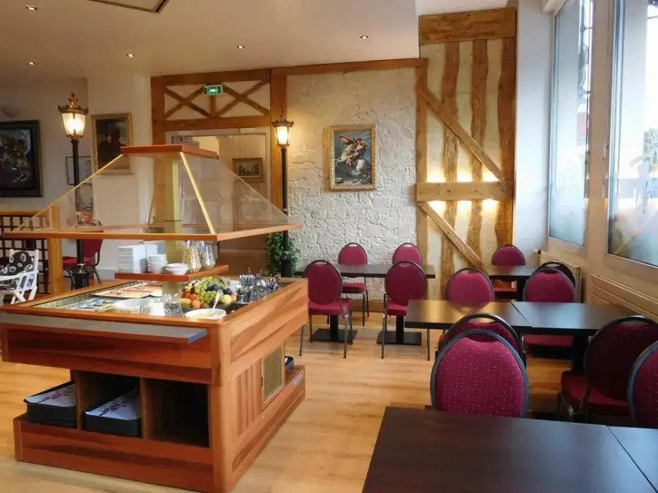 Brit Hôtel le Royal Troyes Centre Gare 4