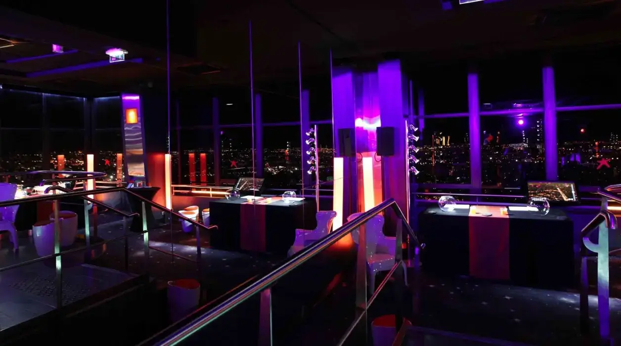 Le Rooftop Montparnasse 4