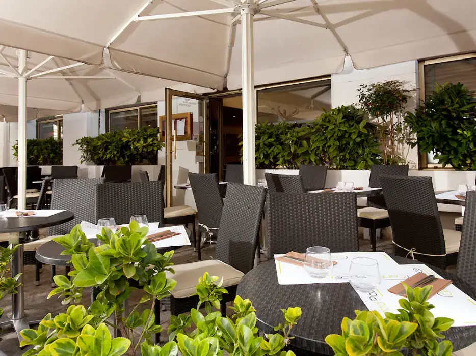 Ibis Styles Dijon Central 9