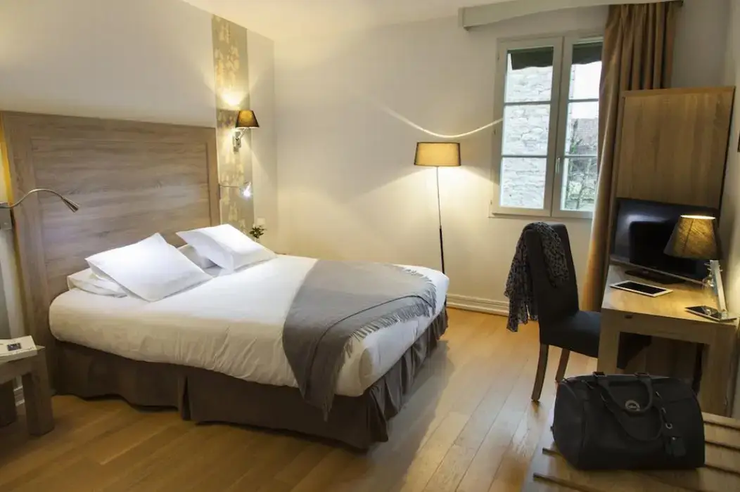 Hostellerie des Clos 9