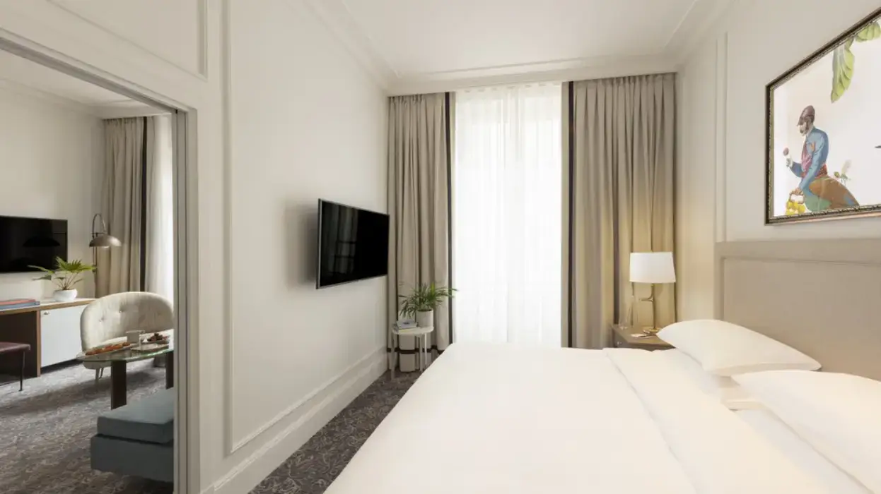 Hotel du Louvre 12