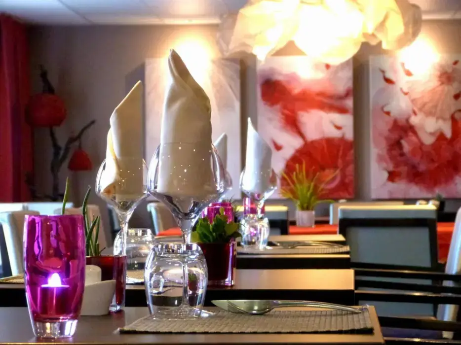 Ax Hôtel 8