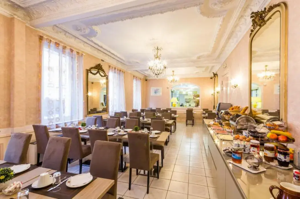 Hôtel Busby 3