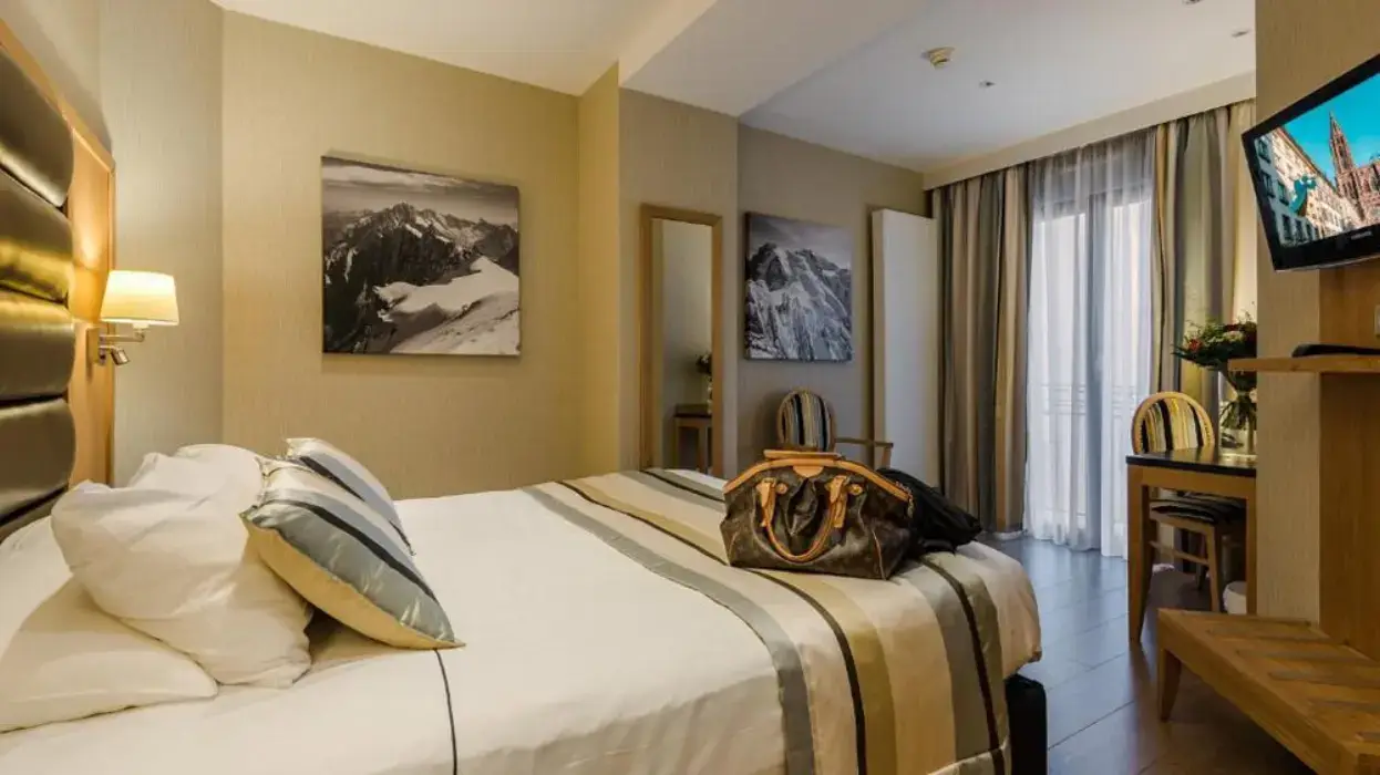 Hôtel Bristol 3