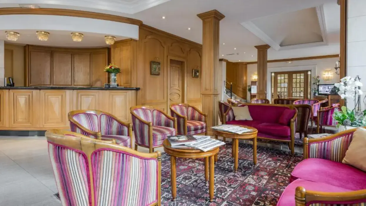 Hôtel Bristol 4