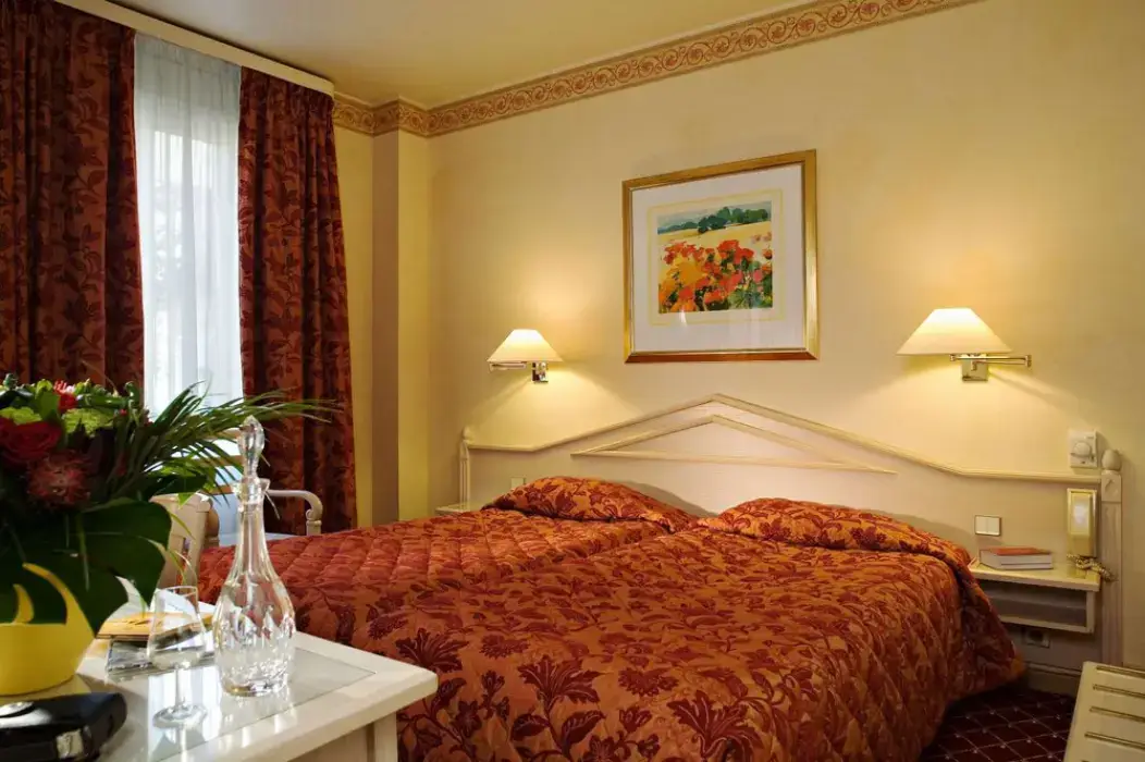 Hôtel Bristol 11