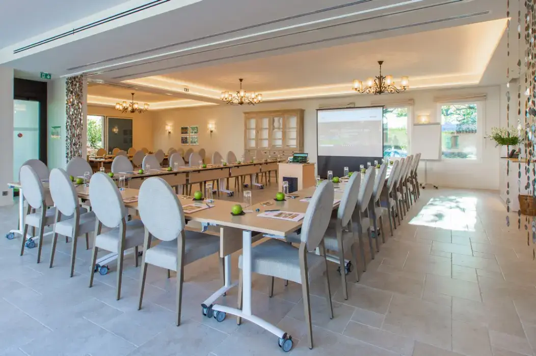 Hôtel Restaurant et Spa Cantemerle 8
