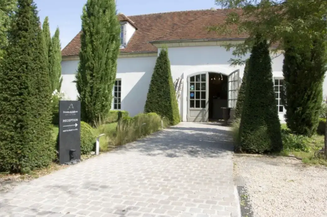Domaine de Bellevue The Originals Relais 7