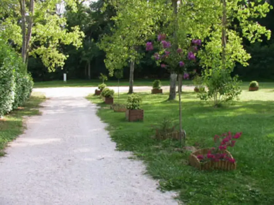Domaine de la Cacharde 9