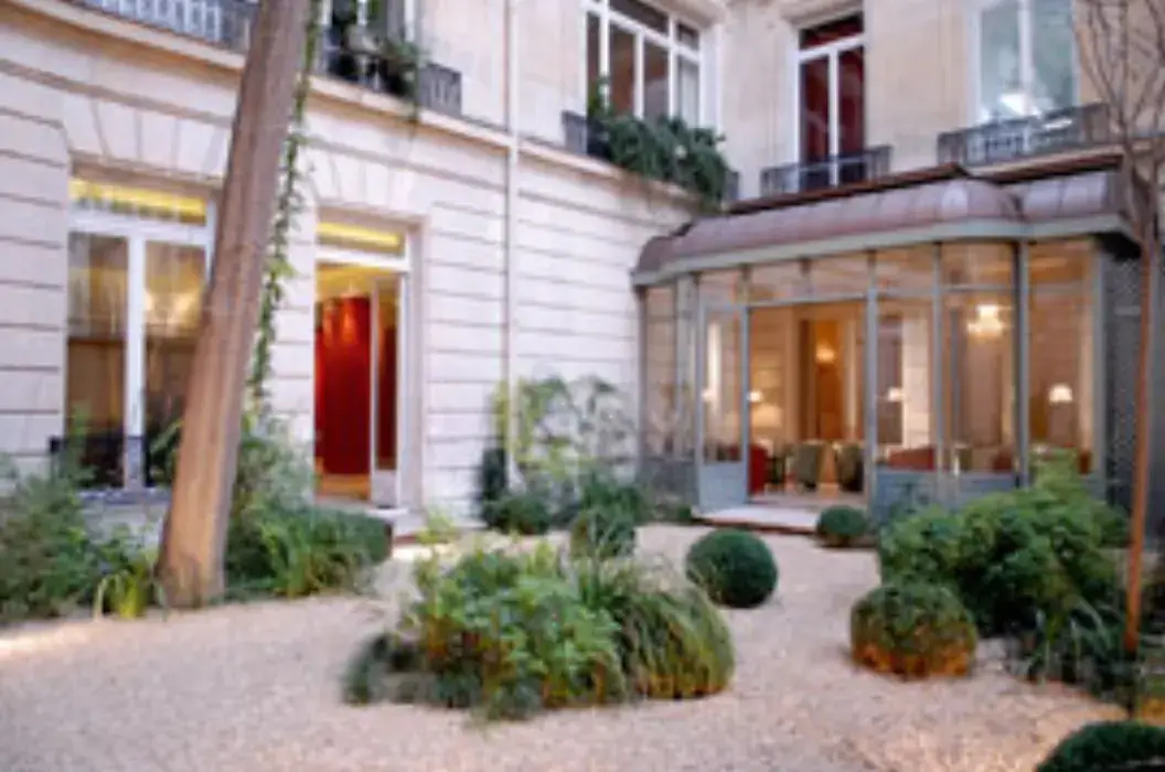 Académie Diplomatique Internationale 8