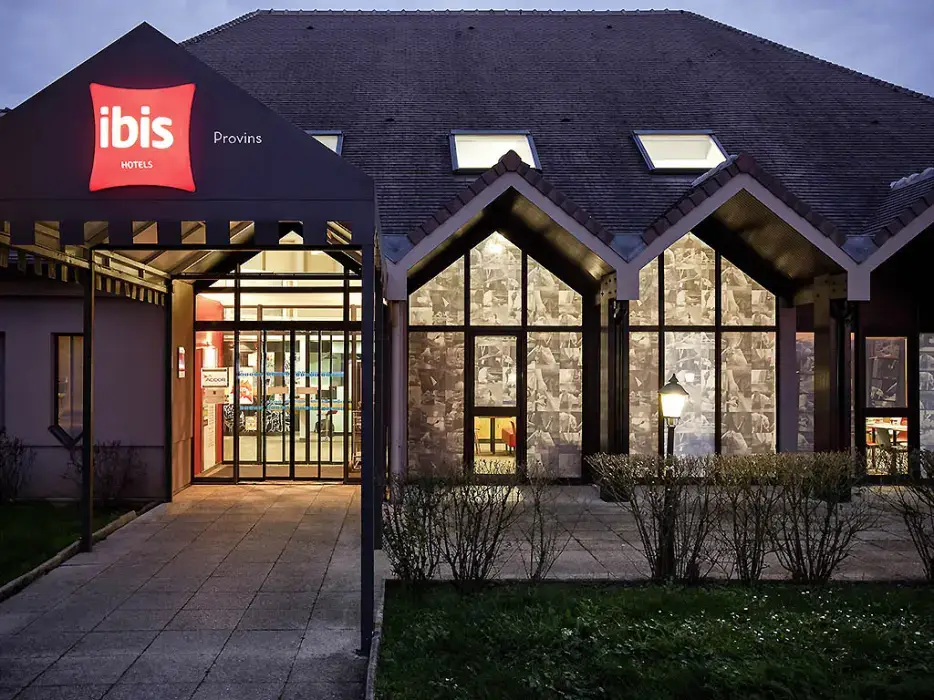 Ibis Provins 7