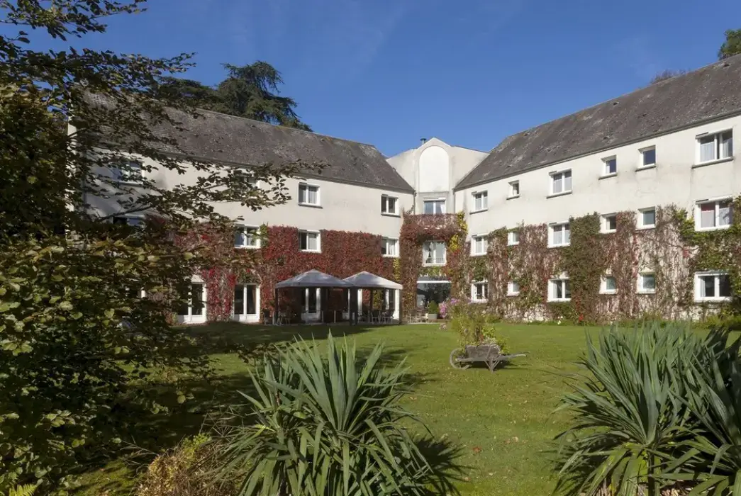 Orleans Parc Hotel