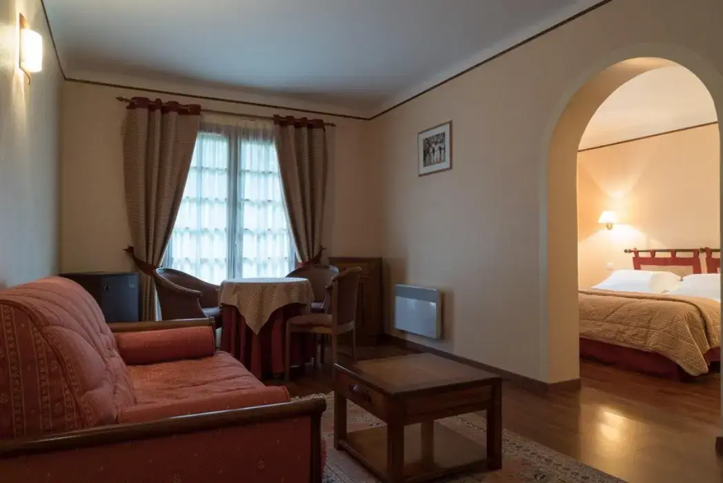 The Originals Relais Hôtel Argi-Eder 9