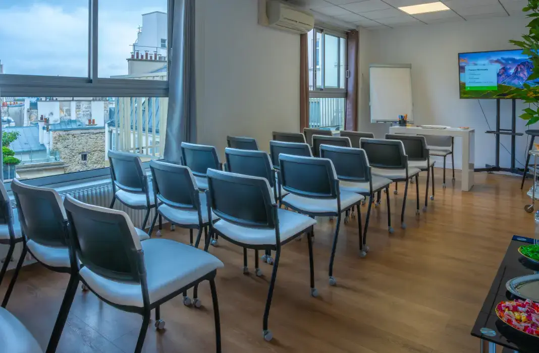 Cosy Meeting Center 19