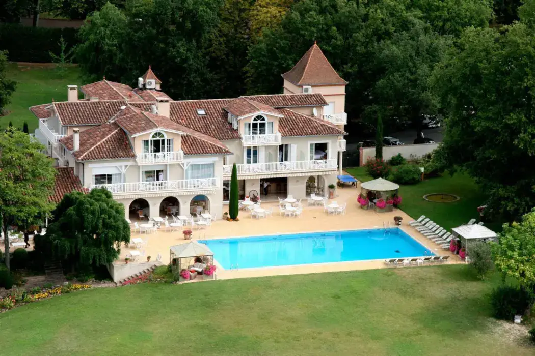 Hotel la Reserve 5