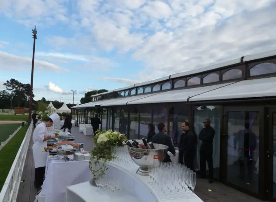 Paris Country Club - Le Pavillon de Jardy 2