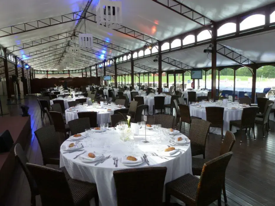 Paris Country Club - Le Pavillon de Jardy 10
