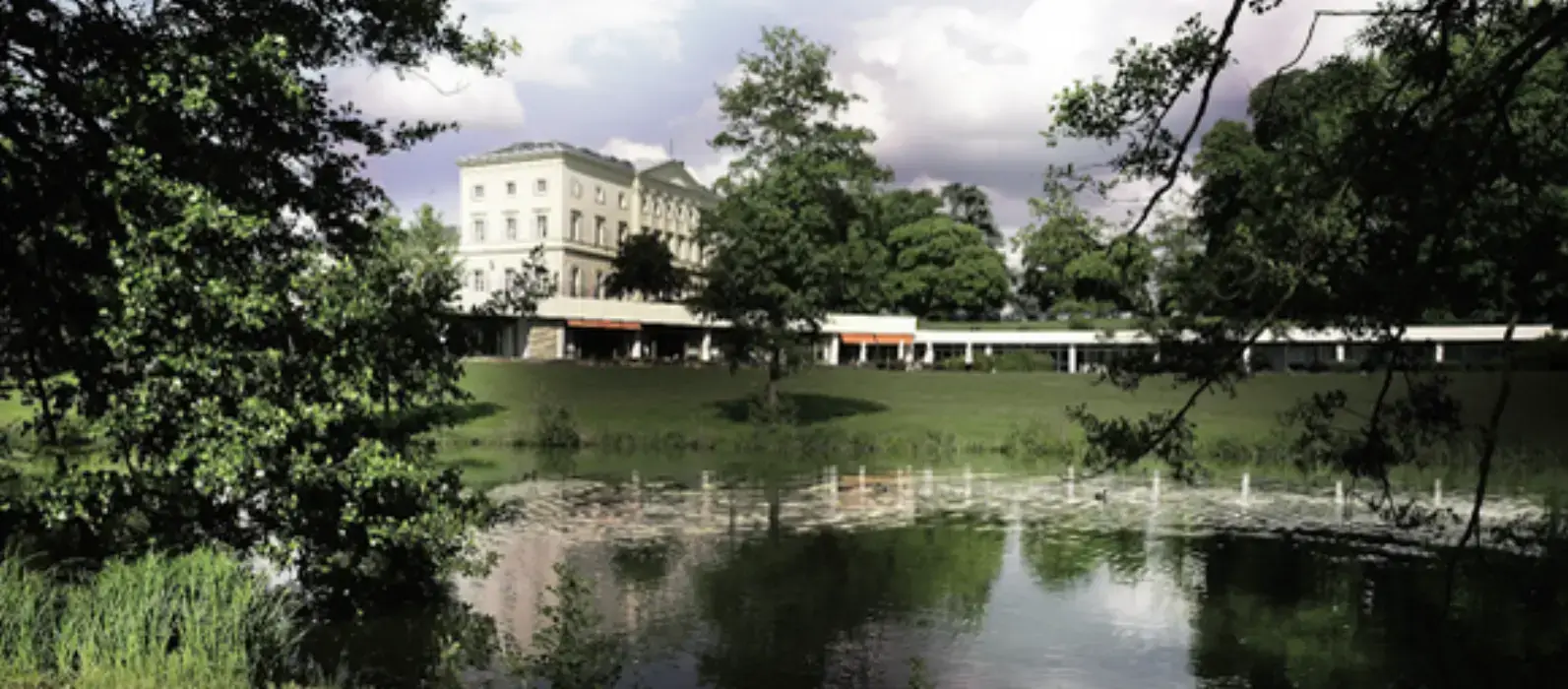 HEC Paris Le Château 2