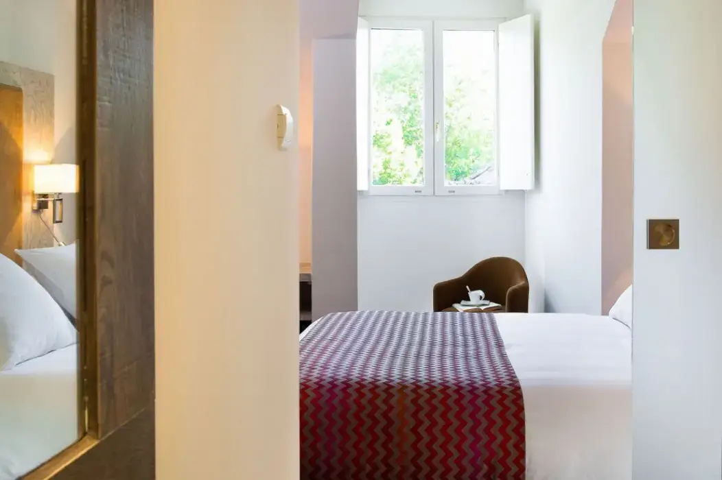 Le Dracy Hôtel et Spa 13