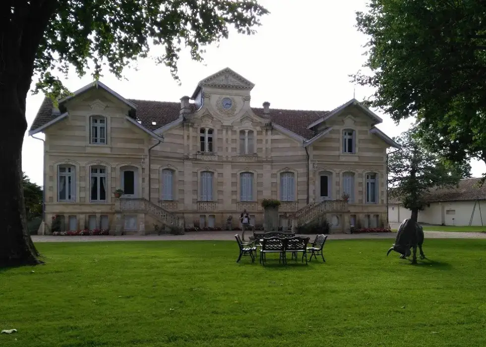 Château Maucaillou 6
