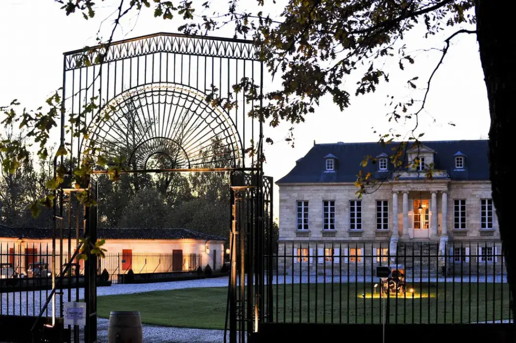 Château la Louvière 3