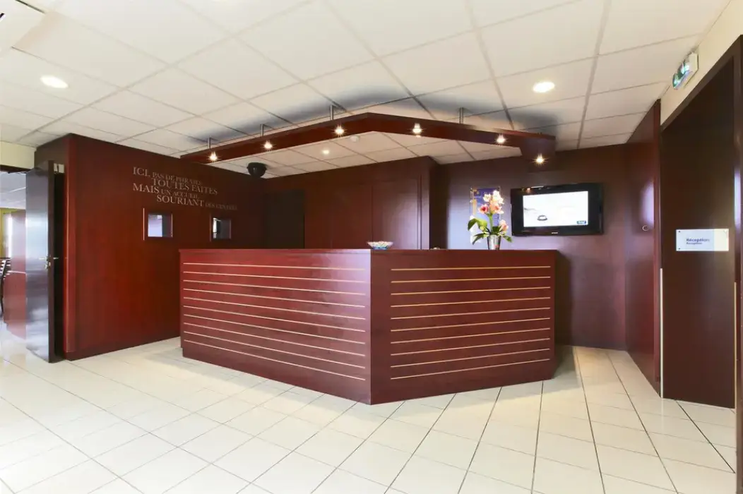 Kyriad Bordeaux Lormont 5
