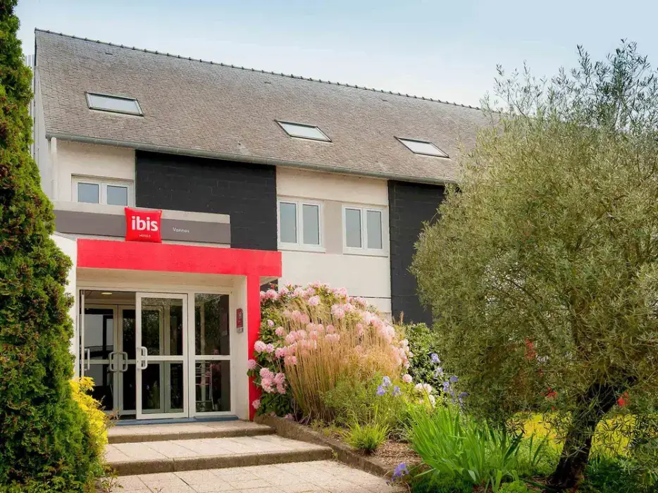 Ibis Vannes 2