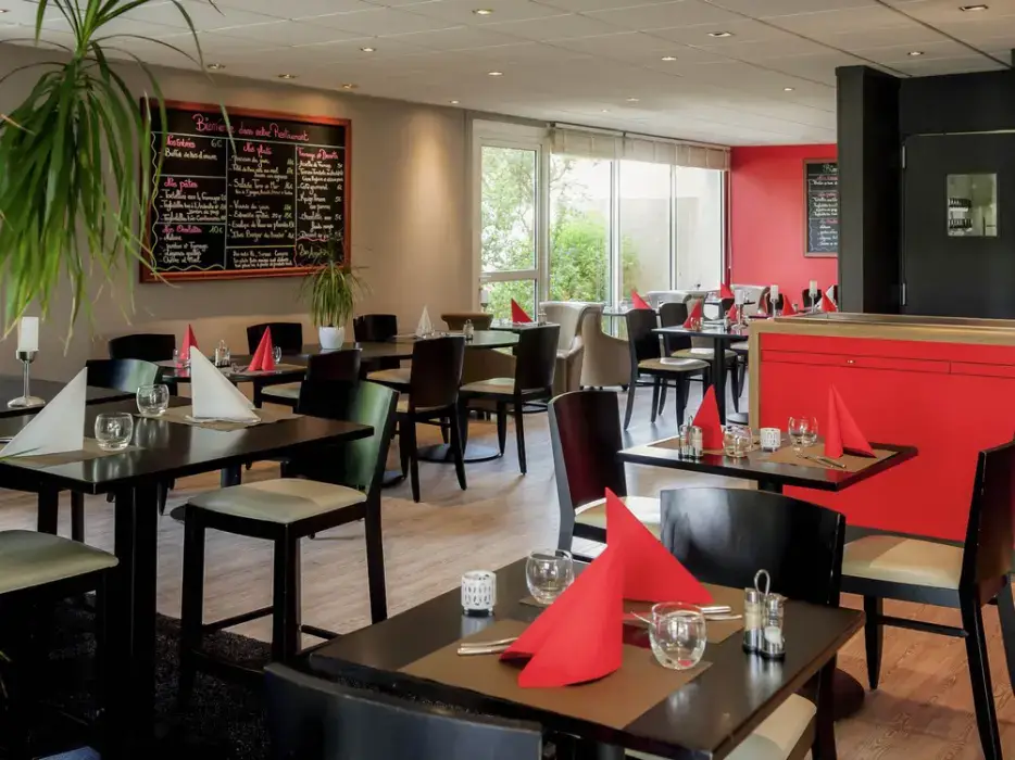 Ibis Vannes 6