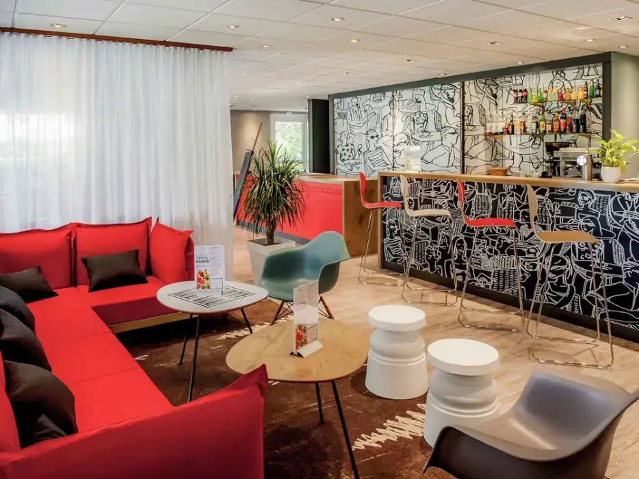 Ibis Vannes 8