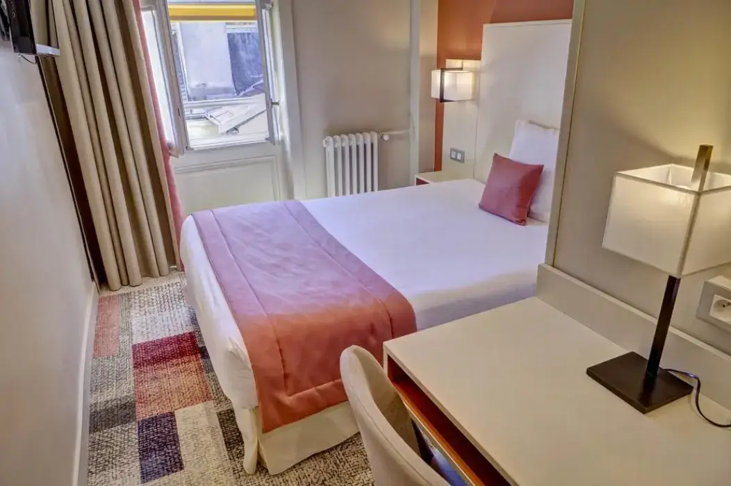Hôtel des Remparts Lyon 5