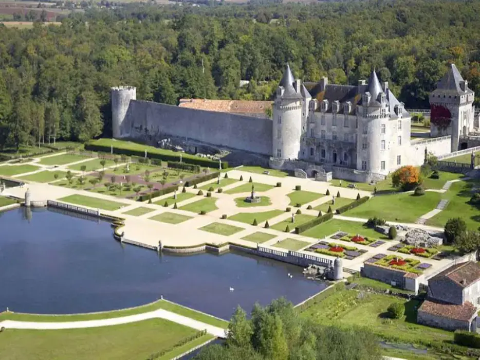 Château de la Roche Courbon 2