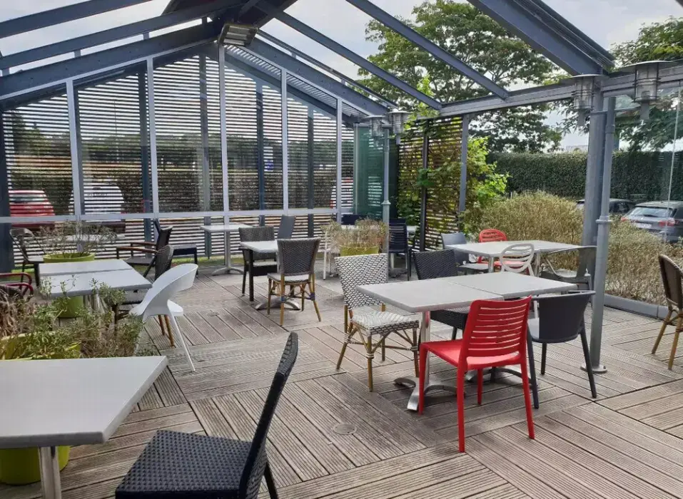 Hôtel Restaurant Les Genêts 2