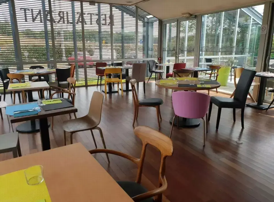 Hôtel Restaurant Les Genêts 5