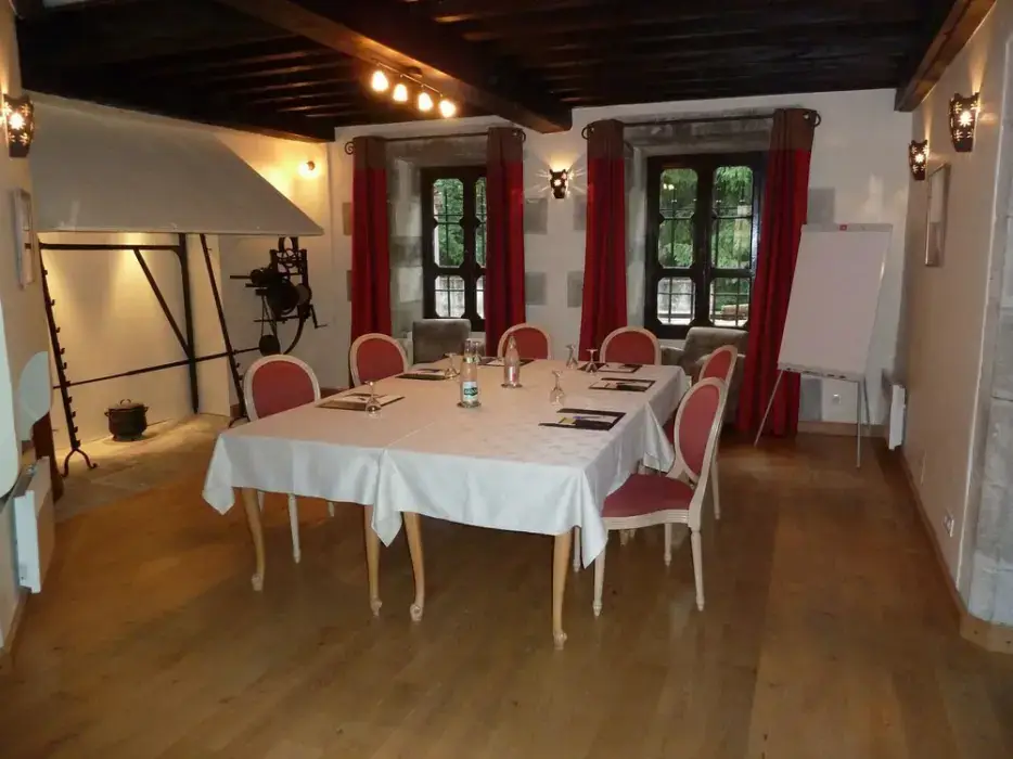 Château de Maulmont 6