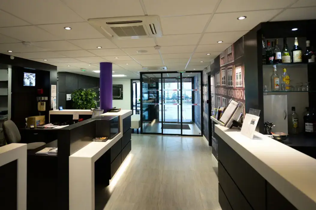 Brit Hôtel Rouen Centre 3
